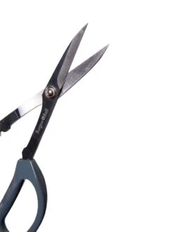 Japanese Pruning Scisssors -Garden Decor Store 3 4 crop 8612968 0018