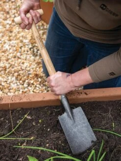 Gardener’s Lifetime Perennial Spade With Short T-Handle -Garden Decor Store 8600310 3318 tif