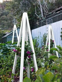 Akoris Garden Tuteur Jr. -Garden Decor Store 8600517 03V tif 1