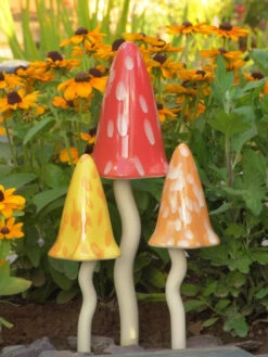 Potting Shed Tinkling Toadstool Sculptures, Set Of 3 -Garden Decor Store 8611730 sum 03v