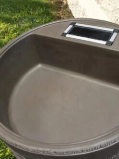 Round Rain Barrel With Planter, 35 Gallons -Garden Decor Store 8612856WALNT 02V tif